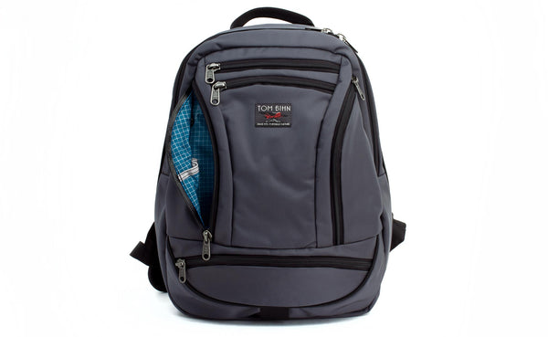 The Synapse 19 in Nebulous Grey (medium grey) 525 Ballistic with Island (blue with white grid) 200 Halcyon interior.